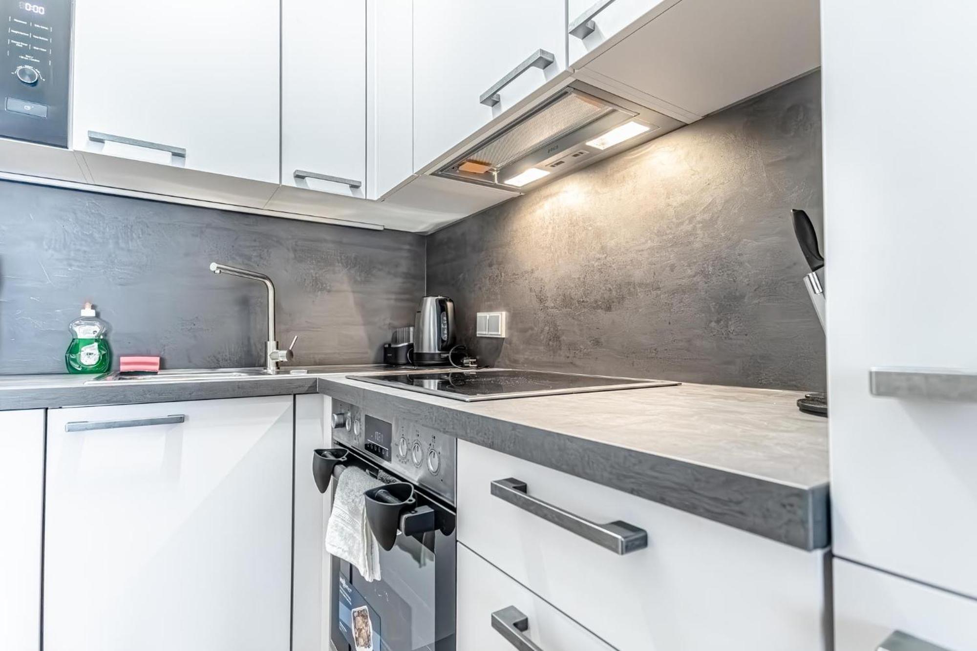 Charming 1Br, Steps From Reumannplatz U1 Apartment Wien Ngoại thất bức ảnh
